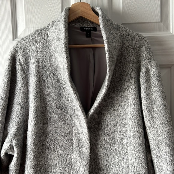 Torrid Marled Light Grey Hacci Funnel Neck Coat size 4 - Picture 5 of 12
